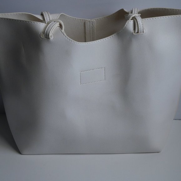 Neiman Marcus Shoulder Bag Silver - Picture 2 of 10